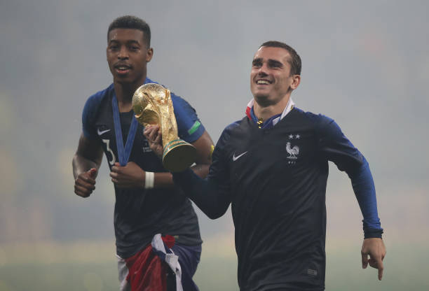 德天空：萨内仍愿意续约，经纪人索要更高的固定年薪.