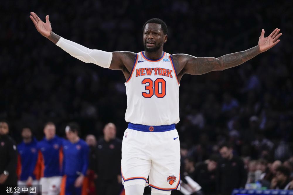 小将卡纳-比伊克：感谢曼联对我的信任，这是我人生的新篇章.